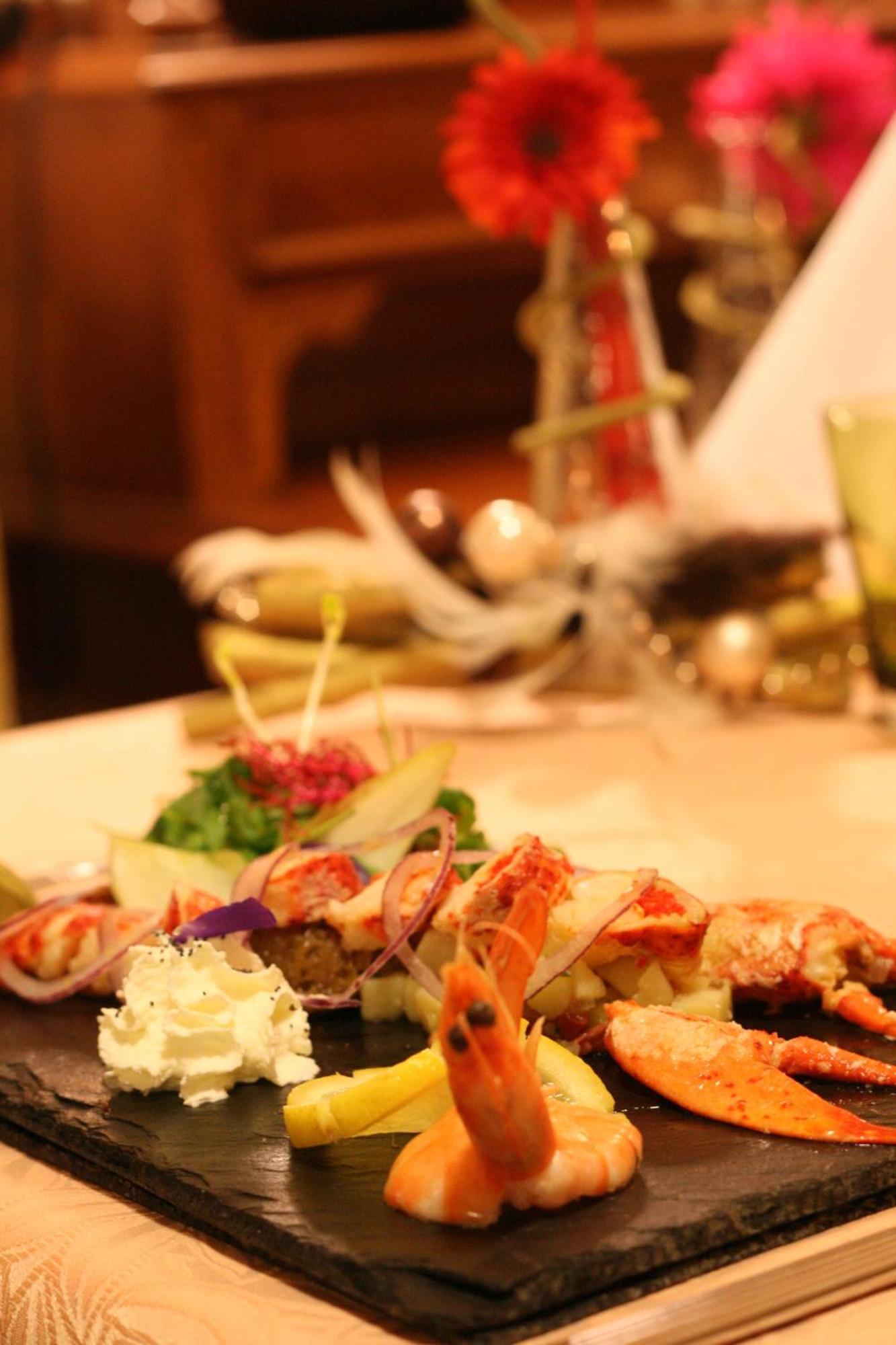 Hotel Aster Restaurant Aux Arcades Briey Esterno foto
