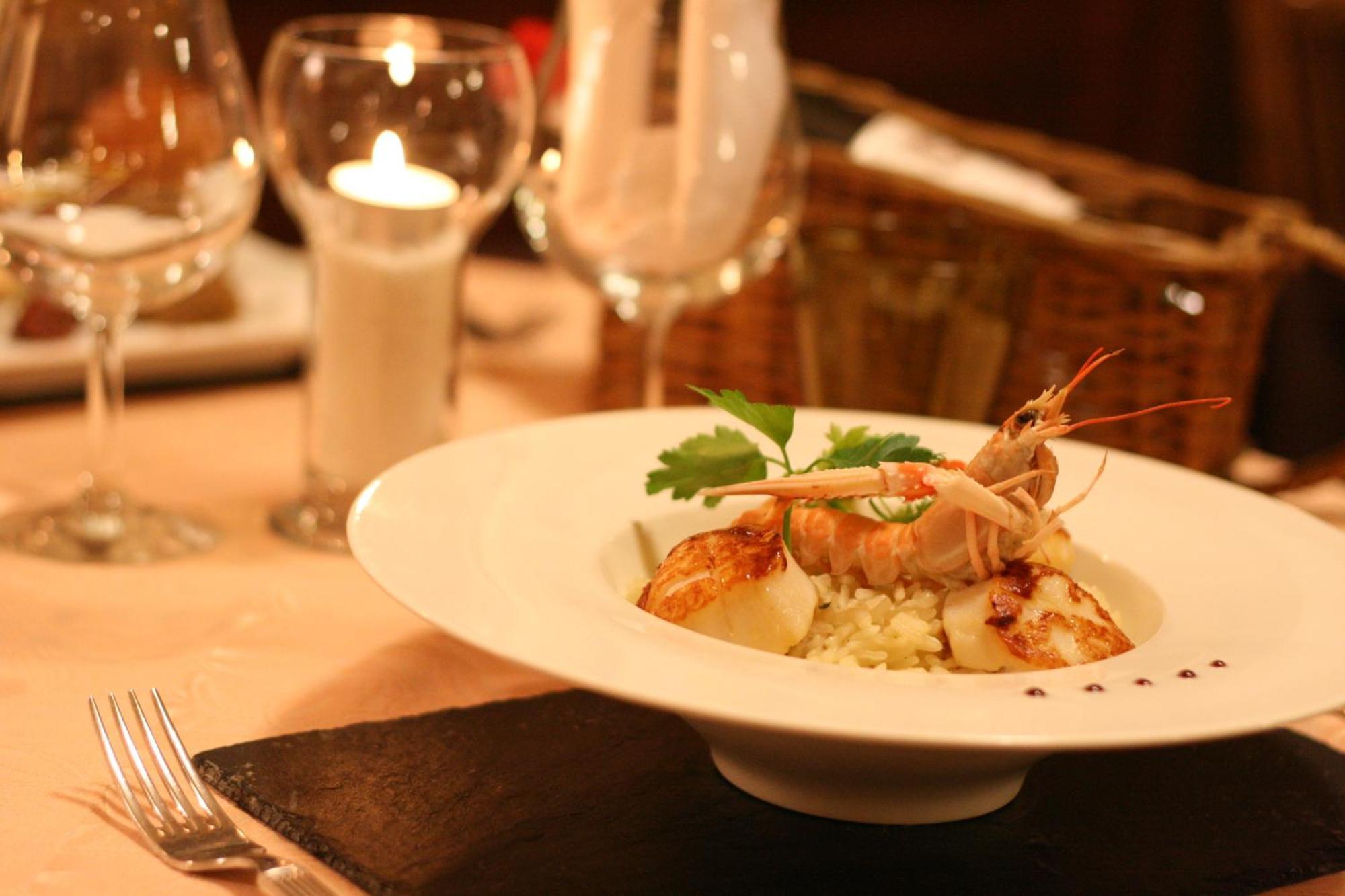 Hotel Aster Restaurant Aux Arcades Briey Esterno foto