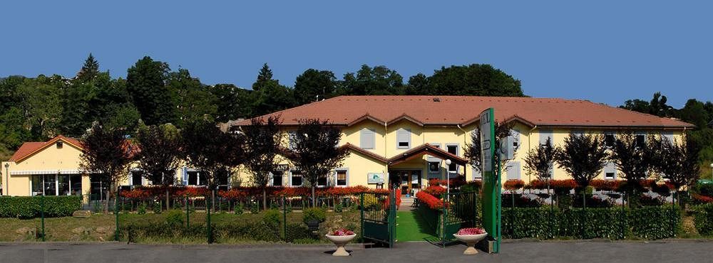 Hotel Aster Restaurant Aux Arcades Briey Esterno foto